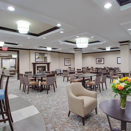 Holiday Inn Express & Suites Ottawa East-Orleans By Ihg Экстерьер фото