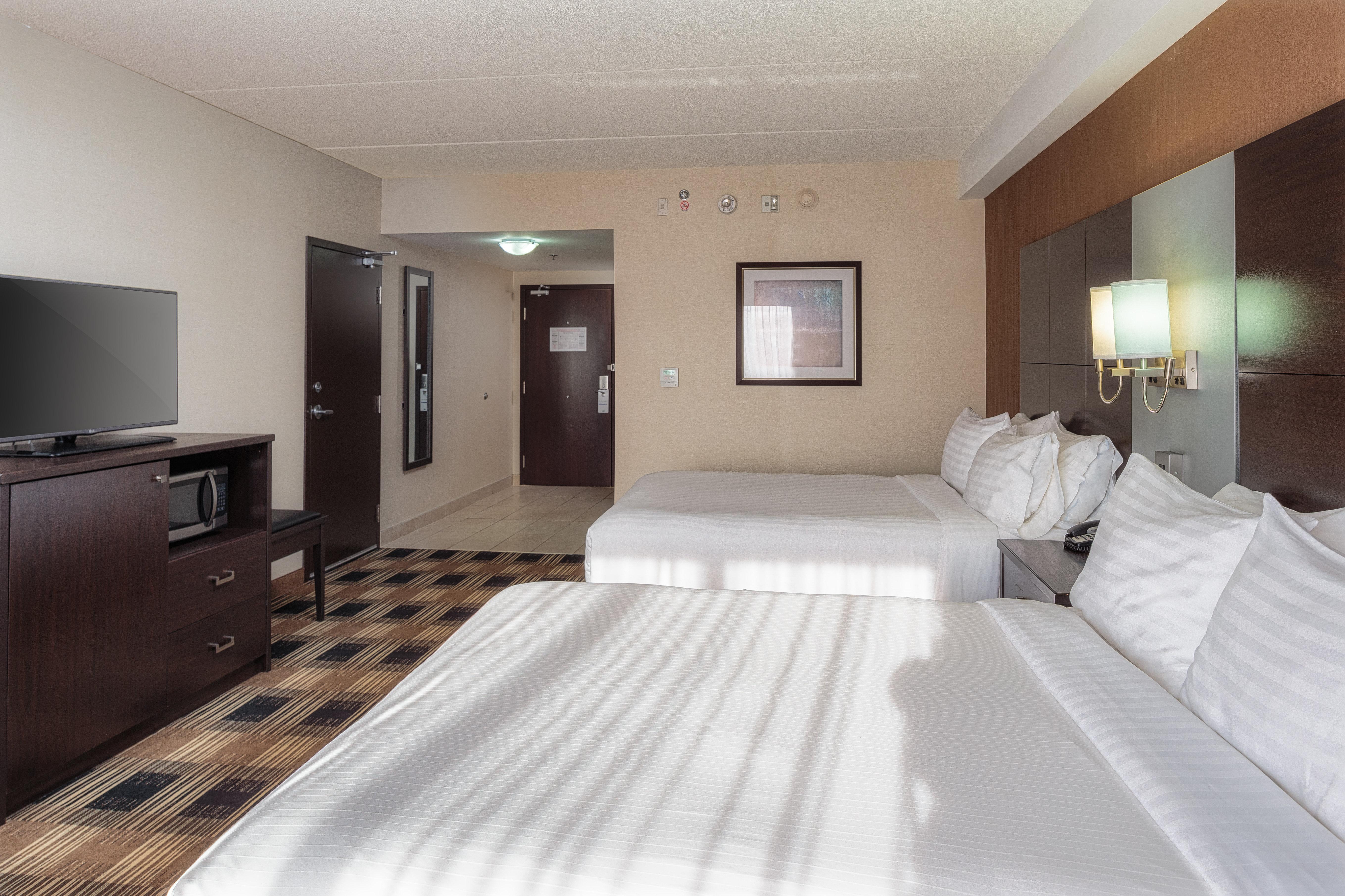 Holiday Inn Express & Suites Ottawa East-Orleans By Ihg Экстерьер фото