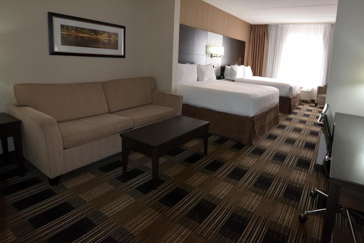 Holiday Inn Express & Suites Ottawa East-Orleans By Ihg Экстерьер фото