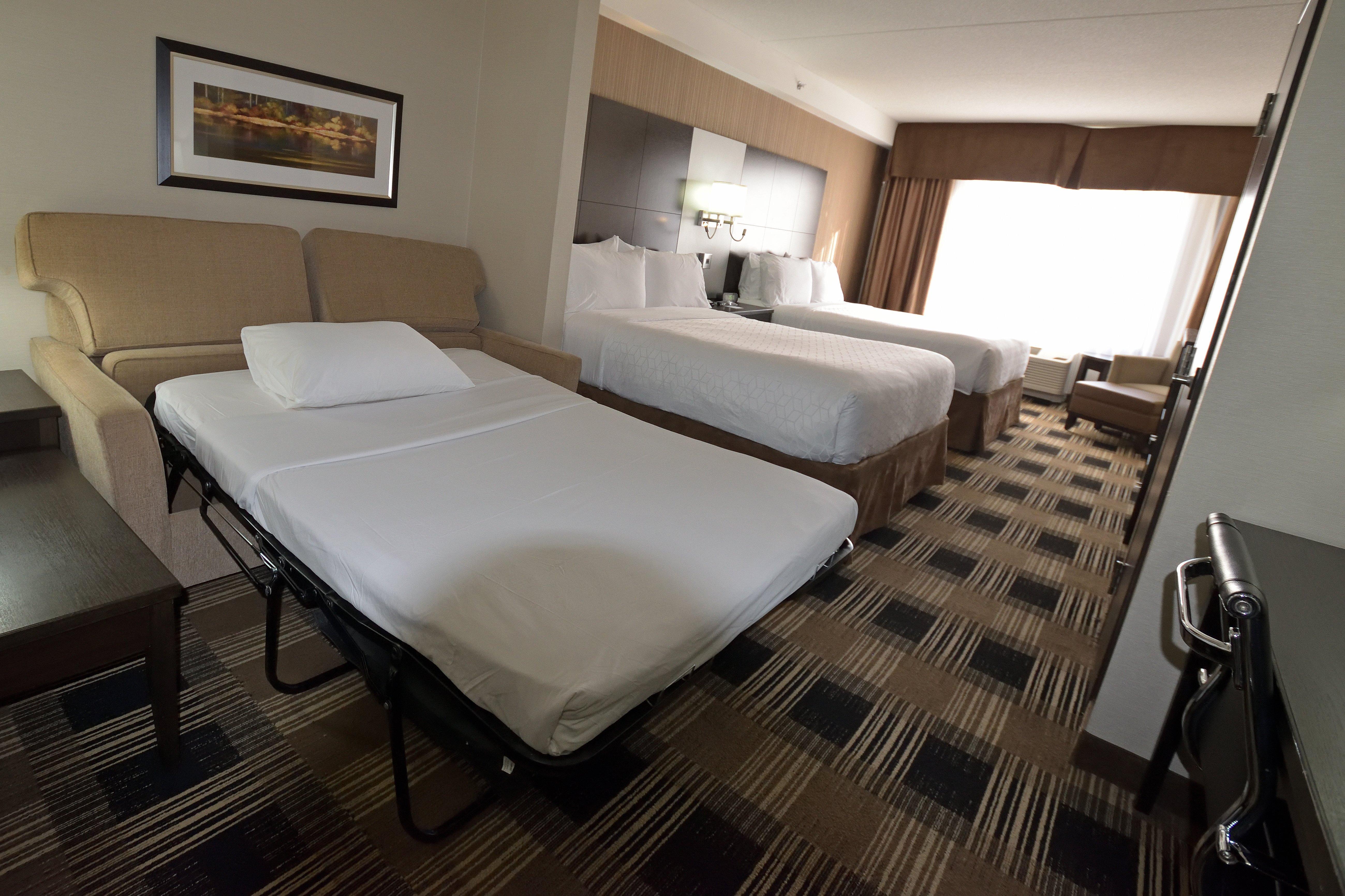 Holiday Inn Express & Suites Ottawa East-Orleans By Ihg Экстерьер фото