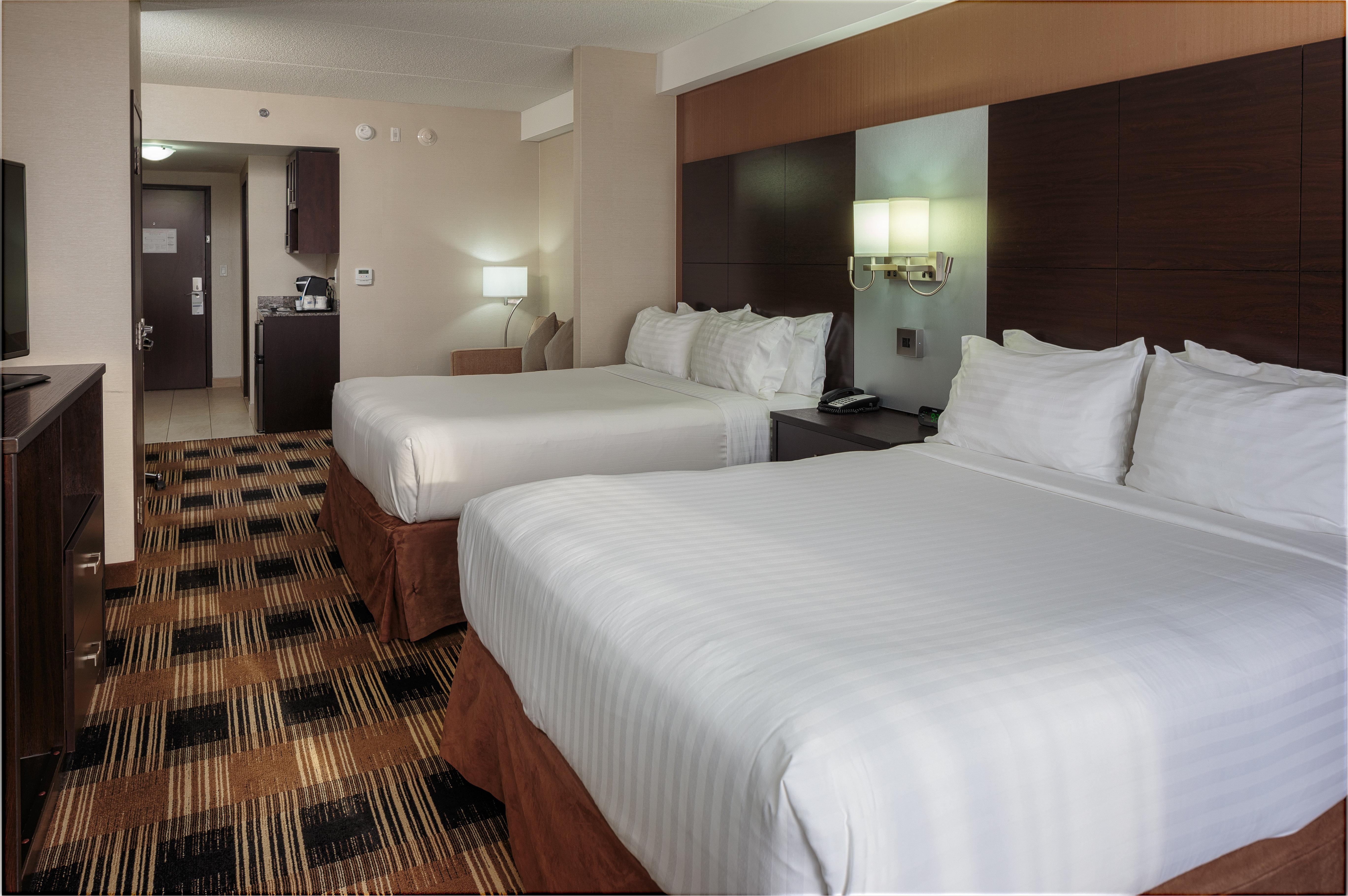 Holiday Inn Express & Suites Ottawa East-Orleans By Ihg Экстерьер фото